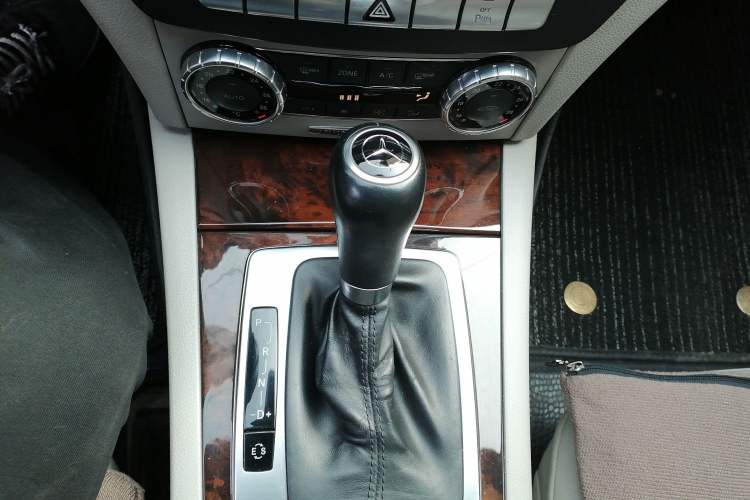 Used Mercedes-Benz C-Class 2011 C 200 CGI Elegant Model Gear Lever