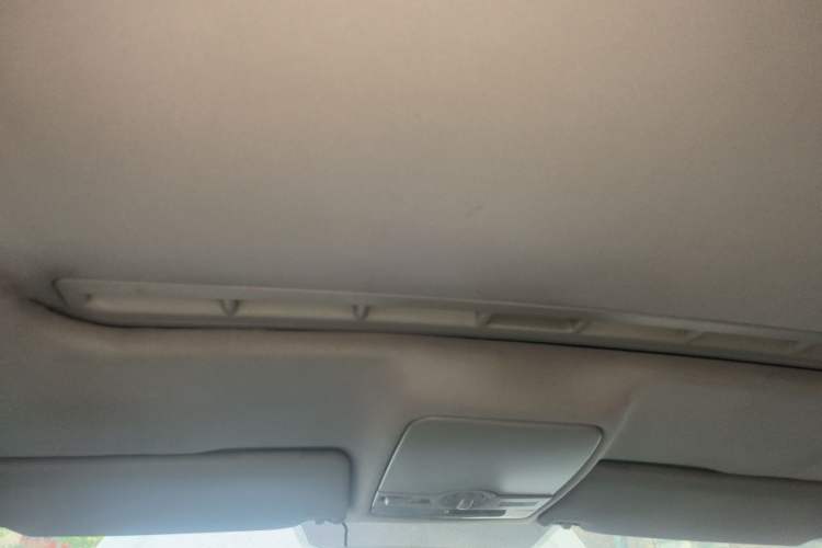 Used Volkswagen Bora 2012 1.6L Manual Comfort Model
