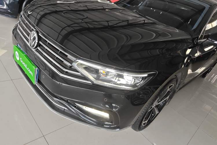 Used Volkswagen Magotan 2020 330TSI DSG Leading Model
