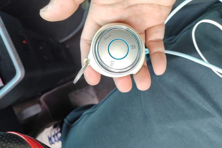 Used NETA V 2021 Standard Range Entertainment Version – Upgraded Model