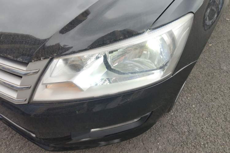 Used Volkswagen Santana 2015 1.6L Automatic Comfort Edition Left Front Headlight