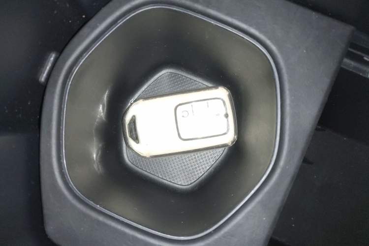 Used Honda Civic 2016 220TURBO CVT Luxury Edition Vehicle Key