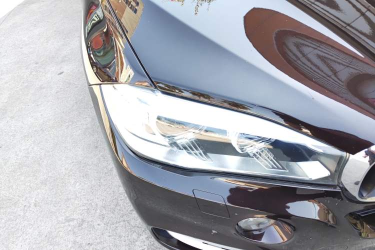 Used BMW X5 2015 xDrive28i
