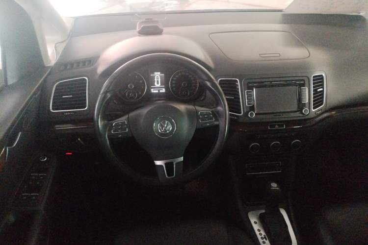 Used Volkswagen Sharan 2014 2.0 TSI Comfort Model
