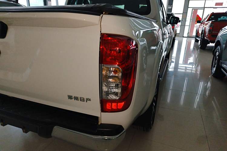 Used Nissan Navara 2023 2.5L Automatic 4x4 Prestige Edition