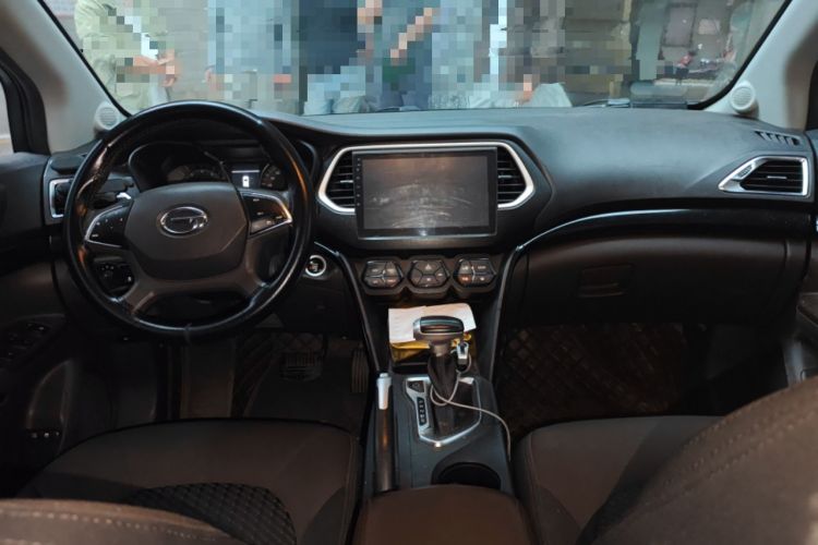 Used GAC Trumpchi GS4 2017 200T G-DCT Two-Wheel Drive Elite Edition Center Console