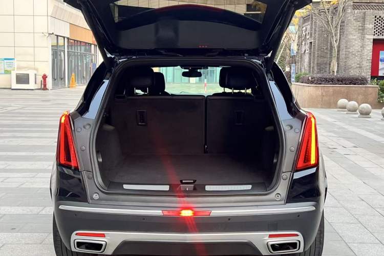 Used Cadillac XT5 2021 28T Luxury Model