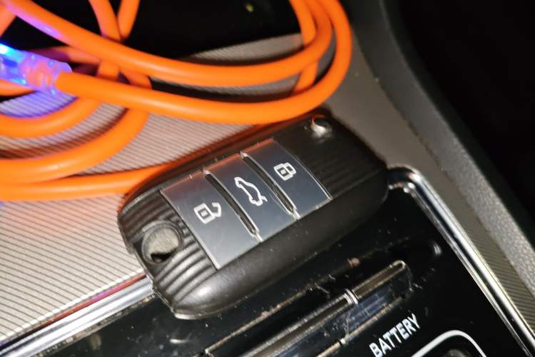 Used Roewe i6 New Energy 2017 45T Hybrid Connect & Smart Enjoyment Edition Vehicle Key