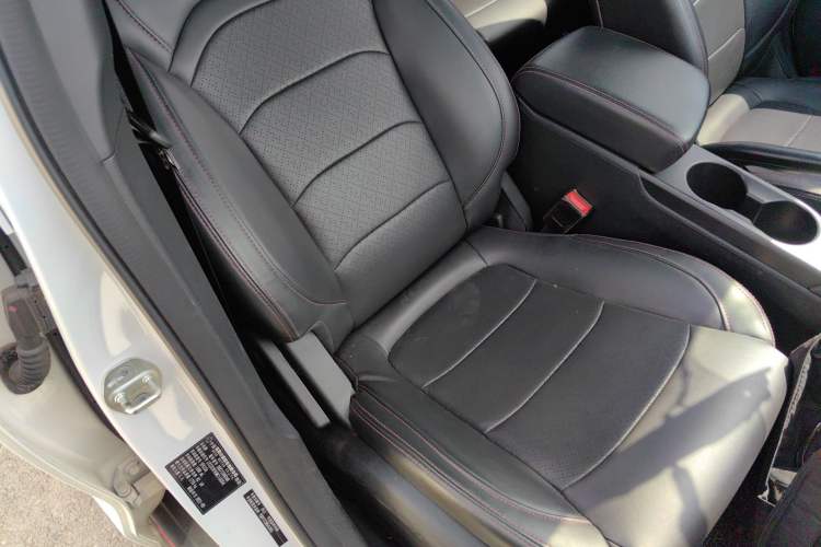 Used Dongfeng Fengon 500 2022 1.5L Manual Enjoyment Model
