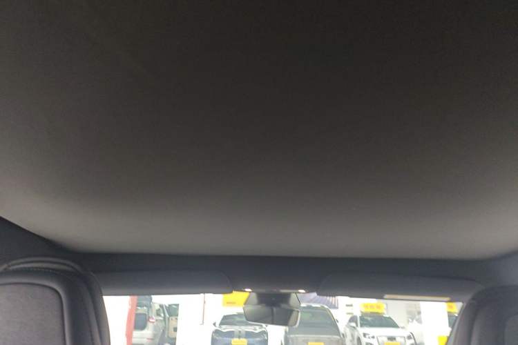 Used Tesla Model Y L 2025 Model Long-Range All-Wheel-Drive Version