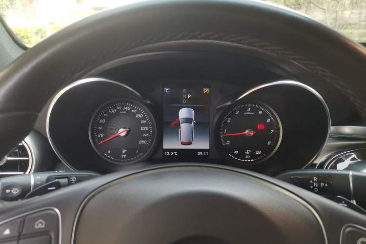 Used Mercedes-Benz GLC 2019 Facelift GLC 260 L 4MATIC Luxury Model