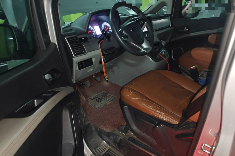 Used JAC Refine M4 2019 Business & Travel Series 2.0L Manual Speed Edition China VI Standard
