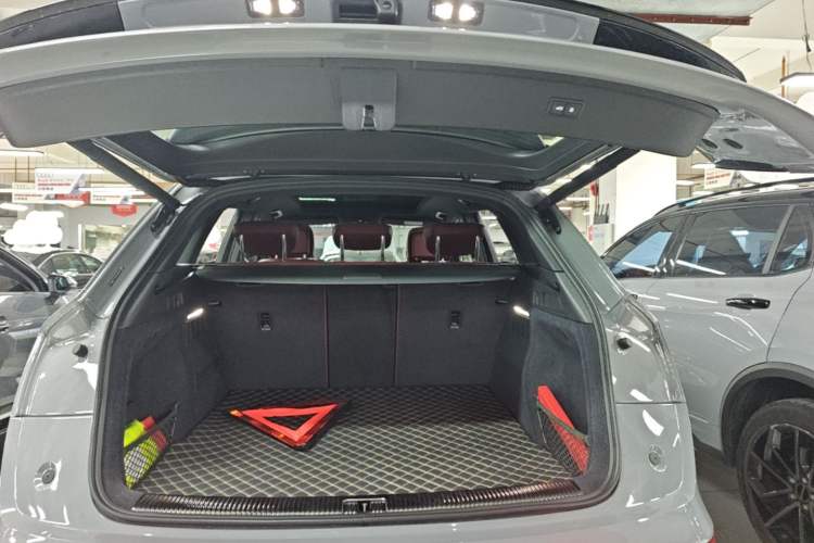 Used Audi Q5L 2025 quattro 45th Anniversary Edition 40 TFSI Luxury Dynamic Model