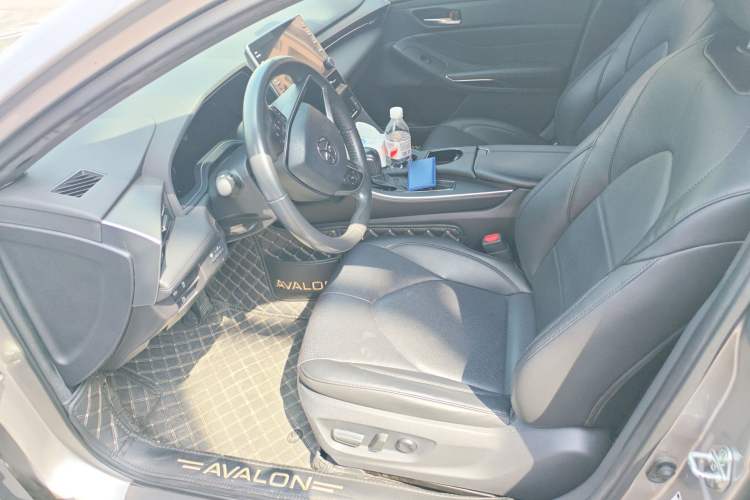 Used Toyota Avalon 2019 Dual-Engine 2.5L Luxury Edition China V Standard
