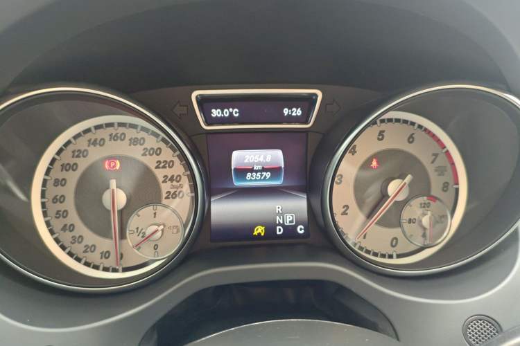 Used Mercedes-Benz GLA 2016 GLA 200 Fashion Model Instrument Cluster