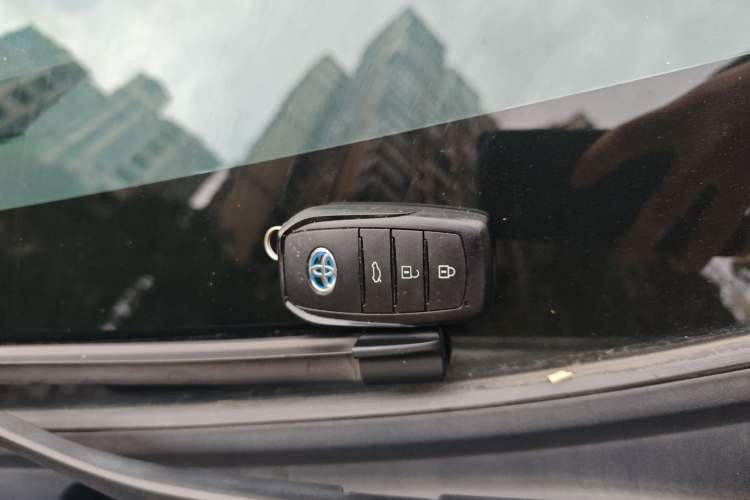 Used Toyota Corolla 2023 1.8L Smart Electric Hybrid Dual-Motor Pioneer Edition