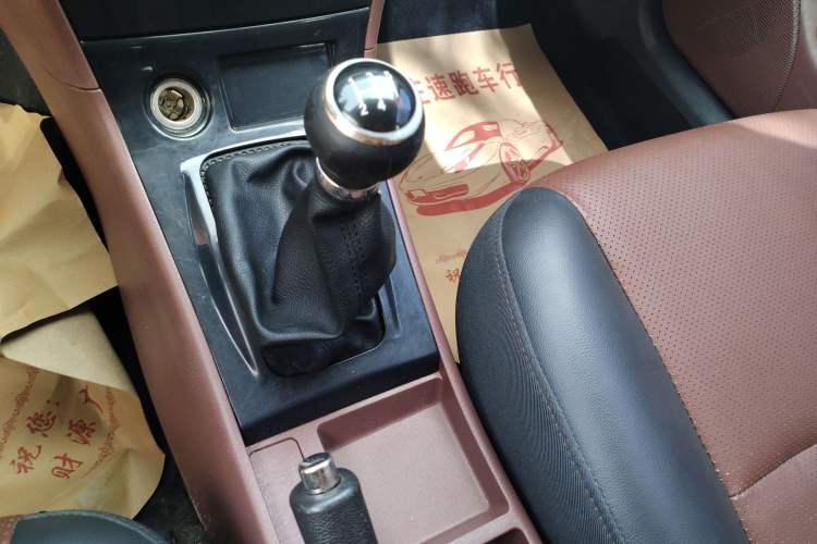 Used BYD F3 2018 1.5L Manual Classic Model Gear Lever