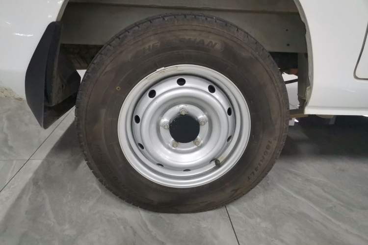 Used Karry Jiangtun E5 2024 268 km Range Open-Window 6-Seater Version
