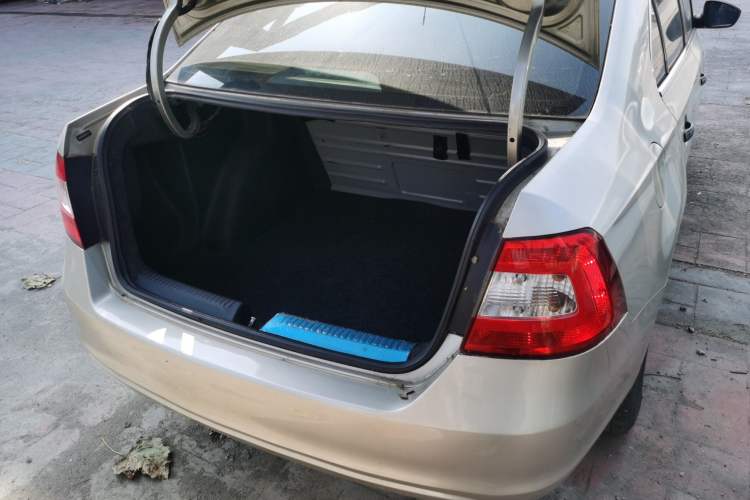 Used Skoda Rapid 2016 1.6L Automatic Front-Wheel Drive Model
