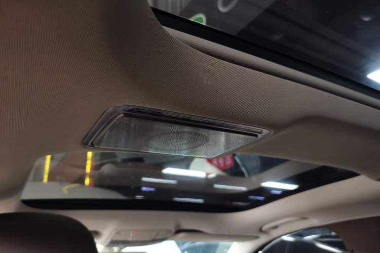 Used Mercedes-Benz E-Class 2019 Facelifted E 300 L Stylish Version
