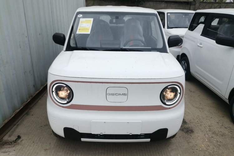 Used Geely Galaxy Panda 2024 Panda Mini 200km Endurance Bear