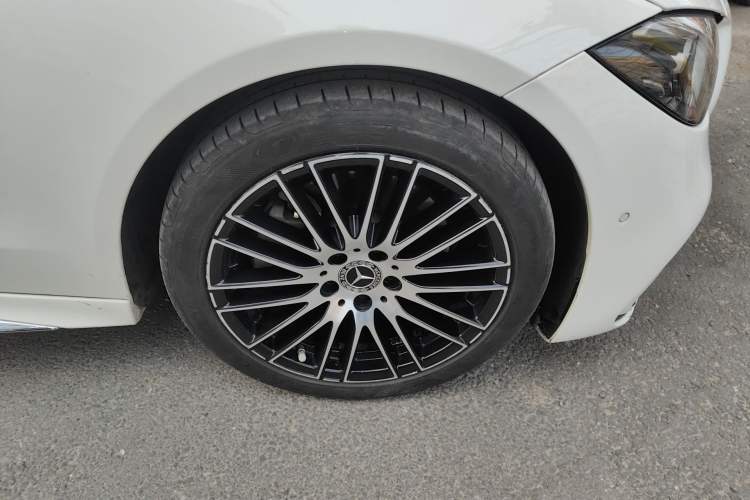 Used Mercedes-Benz C-Class 2023 C 260 L Sport Edition Right Front Wheel Hub