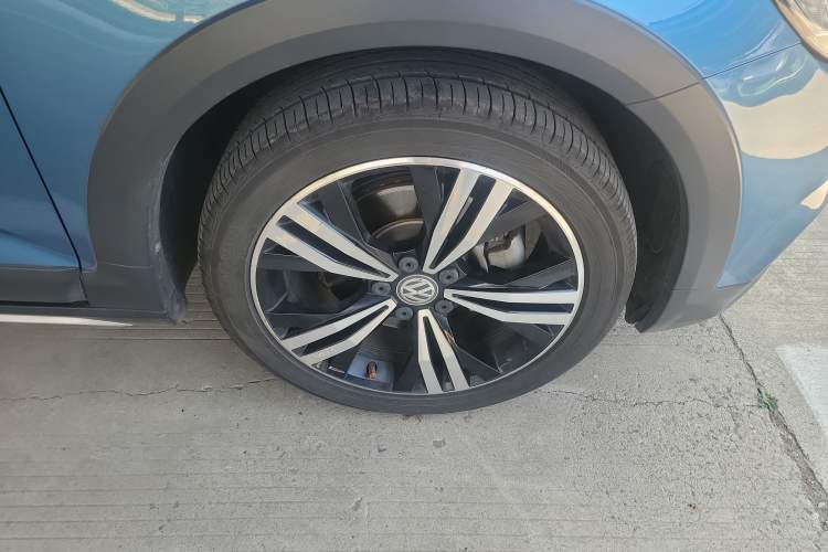 Used Volkswagen Touran 2018 Volkswagen Touran L 280TSI DSG Boundary Edition 7 Seats China V Emission Standard