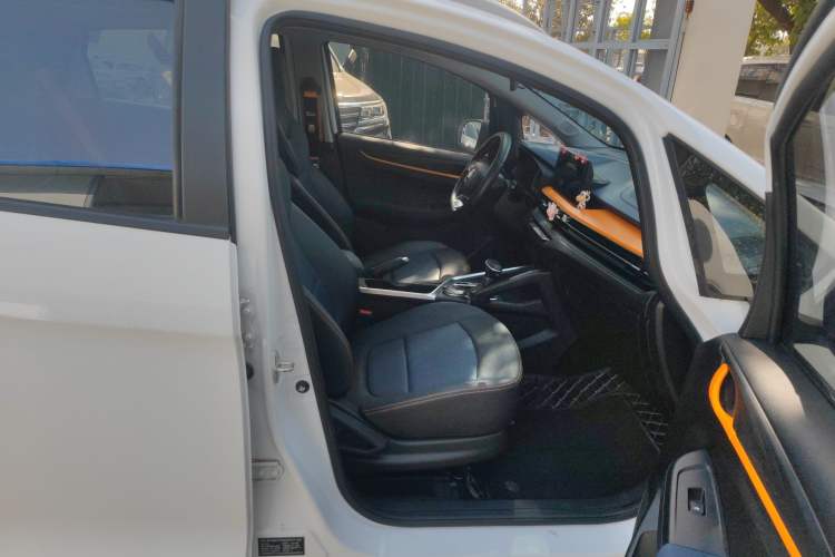 Used Livan X3 PRO 2022 1.5L CVT Xiao Sa
