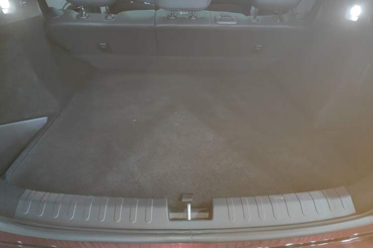 Used Hyptec HT 2025 825 Max Trunk