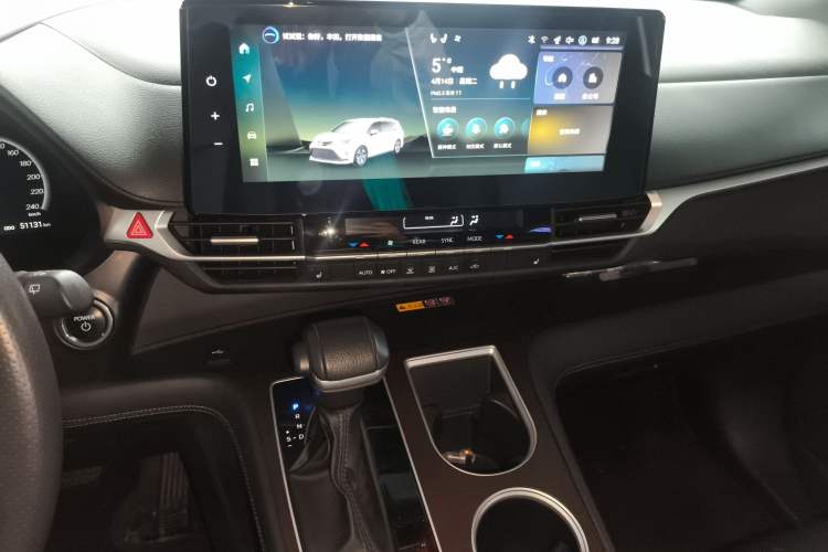 Used Toyota Granvia 2024 2.5L Hybrid Prestige PLUS Edition Audio And AC Panel