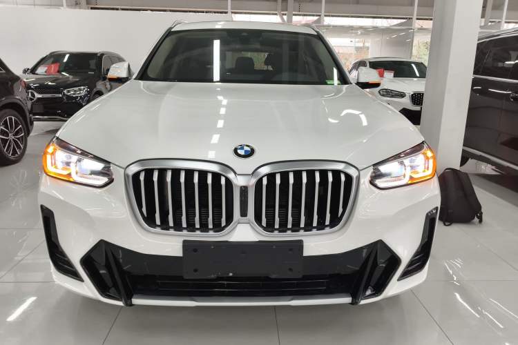 Used BMW X3 2023 xDrive25i M Sport Package Front