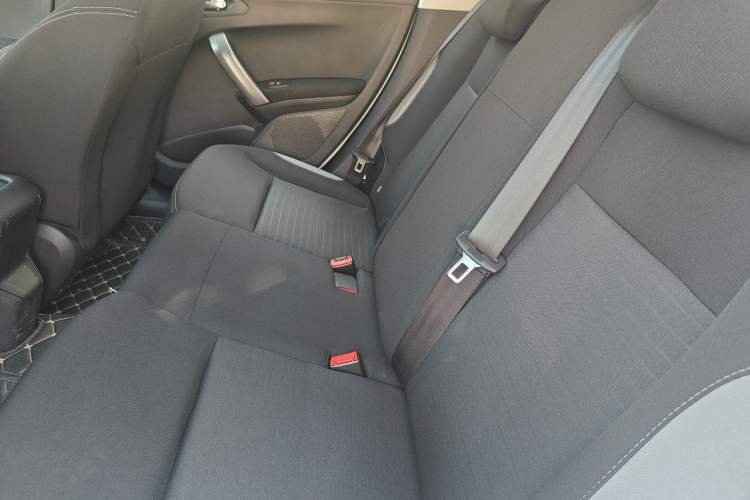 Used Peugeot 2008 2015 1.6L Automatic Playcool Edition
