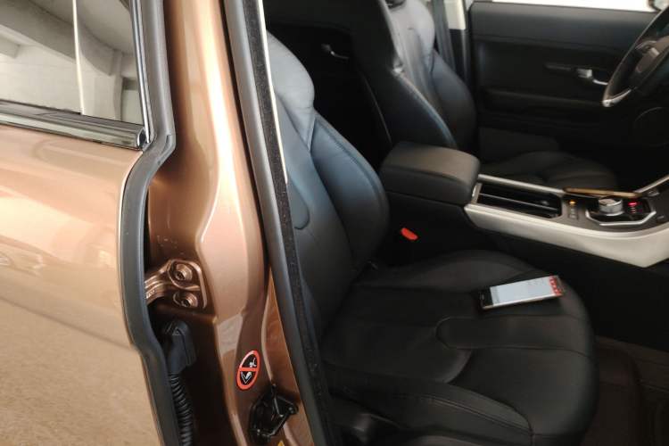 Used Land Rover Range Evoque 2014 2.0T 5-Door Luxury Edition