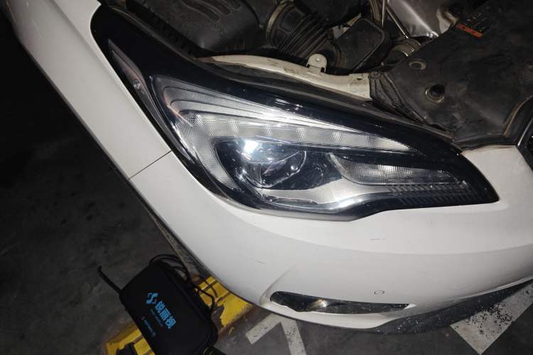 Used Buick Envision 2018 28T Four-Wheel Drive Luxury Model
