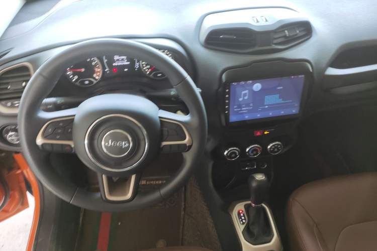 Used Jeep Renegade 2017 180T Automatic Kinetic Edition+
