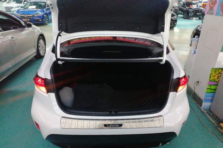 Used Toyota Levin 2023 Smart Electric Hybrid Dual-Engine 1.8L Luxury Edition