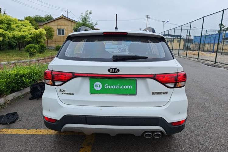 Used Kia KX Cross 2017 1.4L MT GLS