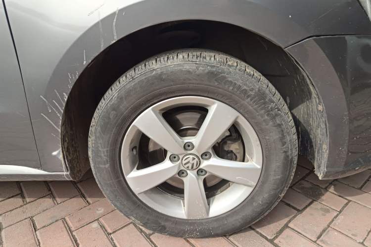 Used Volkswagen Lavida 2013 Classic 1.6L Manual Fashion Edition
