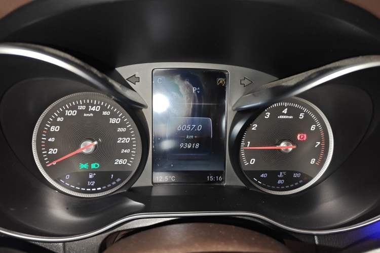 Used Mercedes-Benz GLC Coupe 2017 GLC 200 4MATIC Coupe SUV
