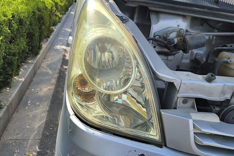 Used Wuling Rongguang 2020 1.2L S Base Model China VI Right Front Headlight