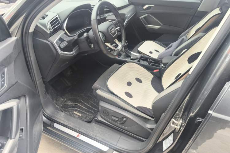 Used Audi Q3 2023 35 TFSI Fashion Dynamic Model (1.4T)
