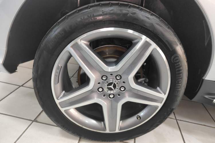 Used Mercedes-Benz GLE-Class 2019 GLE 400 Luxury Package Sport Package Radar Package Night Package Plus Edition
