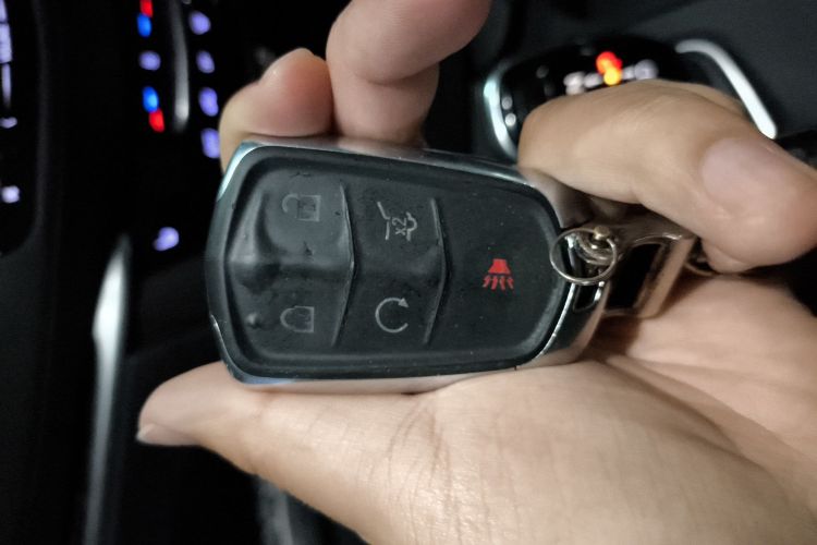 Used Cadillac XT5 2017 Anniversary Edition 25T Luxury Model Vehicle Key