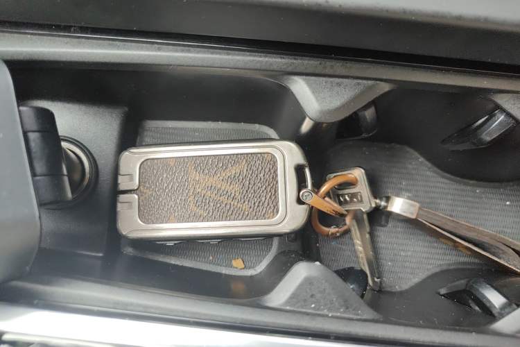 Used Volvo S60 2022 B4 Zhiyi Luxury Edition
