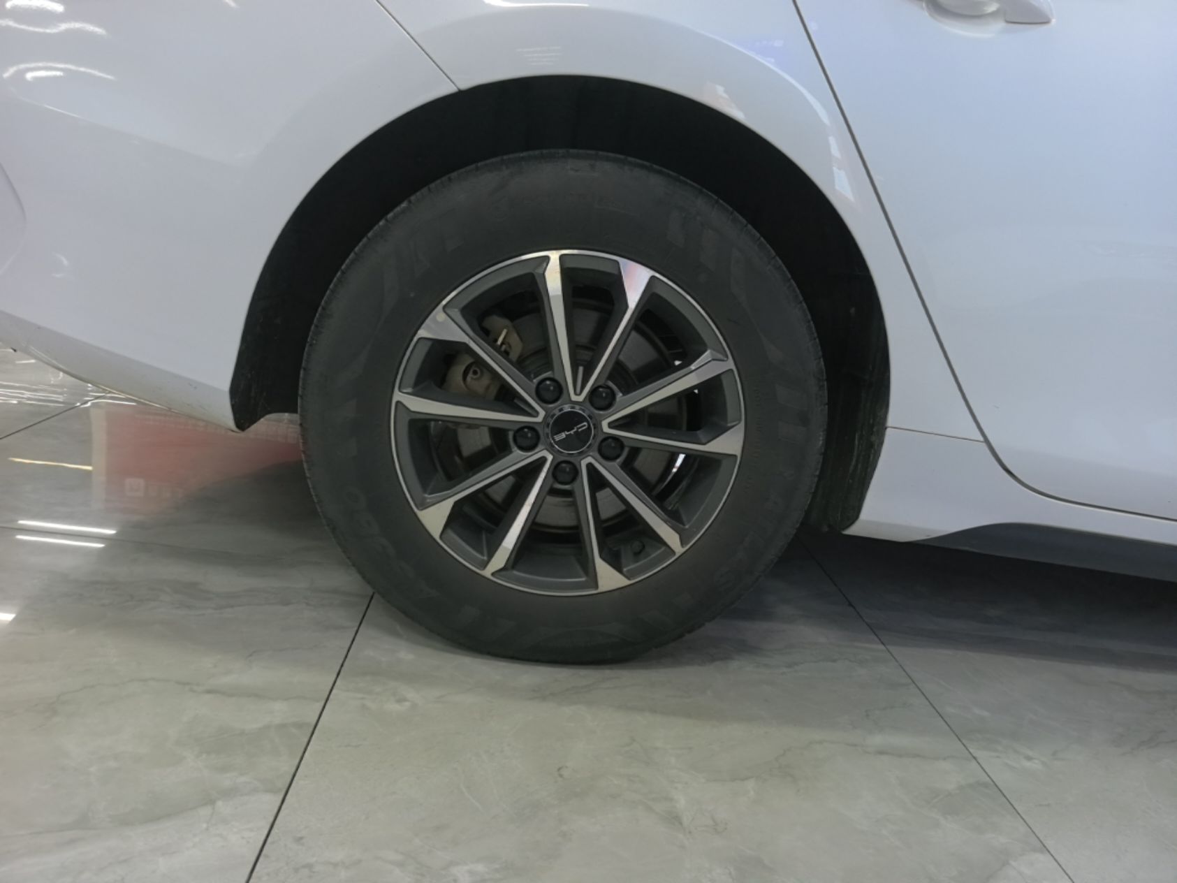 BYD Destroyer 05 2023 Champion Edition DM-i 55KM Luxury Model — снимка 11
