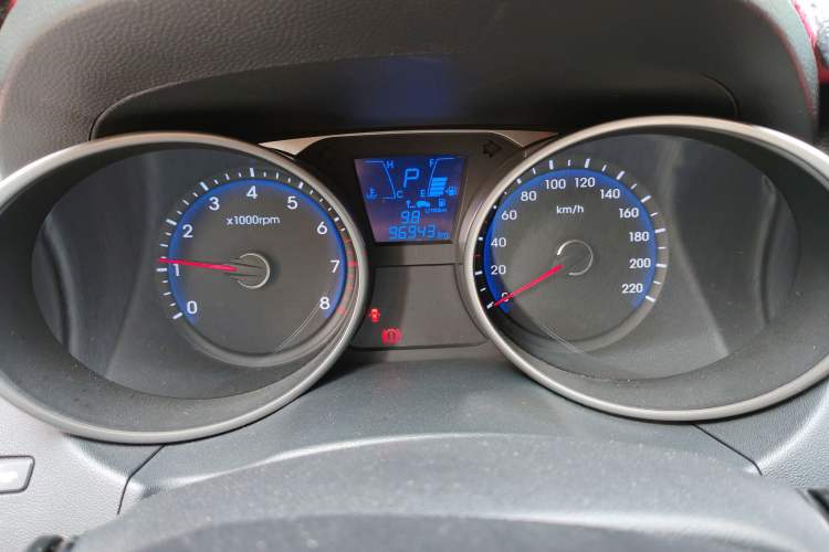 Used Hyundai ix35 2015 2.0L Automatic 2WD Smart Version China V Standard
