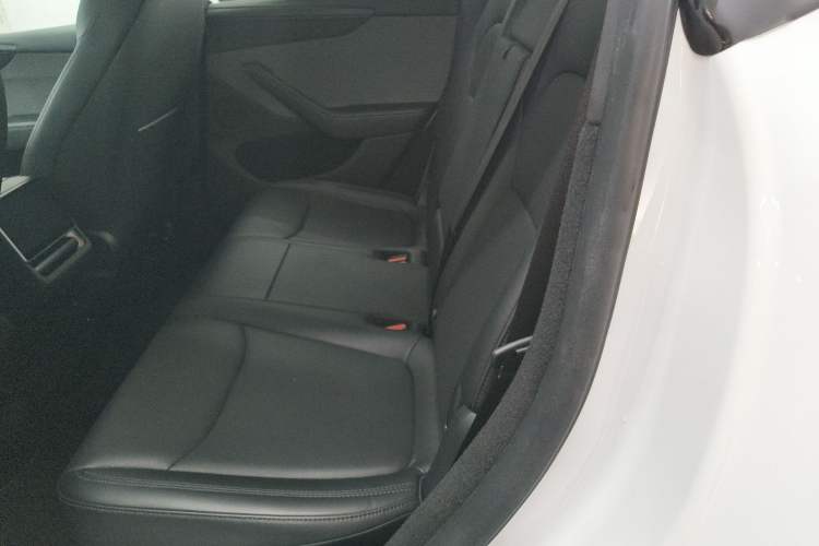 Used Tesla Model Y 2025 Rear-Wheel Drive First Edition
