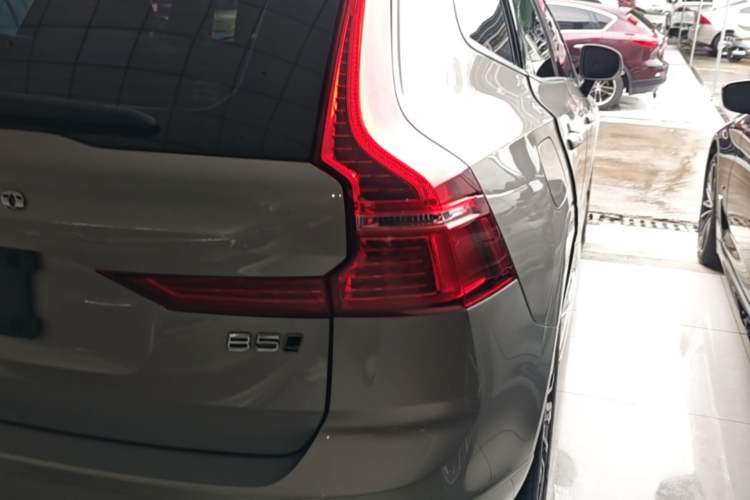 Used Volvo XC60 2023 B5 4x4 Smart Luxury Edition