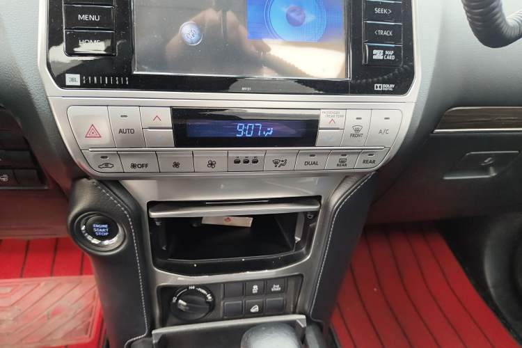 Used Toyota Prado 2018 3.5L Automatic TX-L NAVI with Rear-Mounted Spare Tire Audio And AC Panel