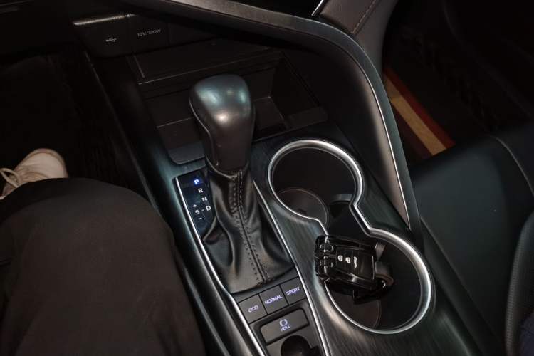 Used Toyota Camry 2021 2.5G Luxury Edition